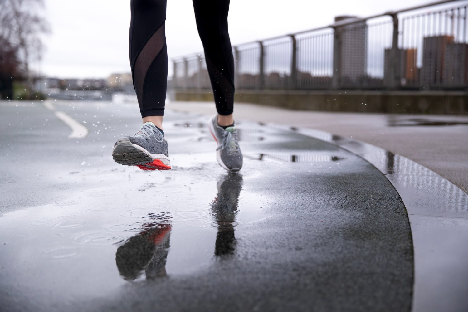 Courir sous la pluie