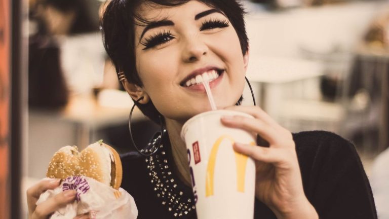 Manger McDonald’s enceinte